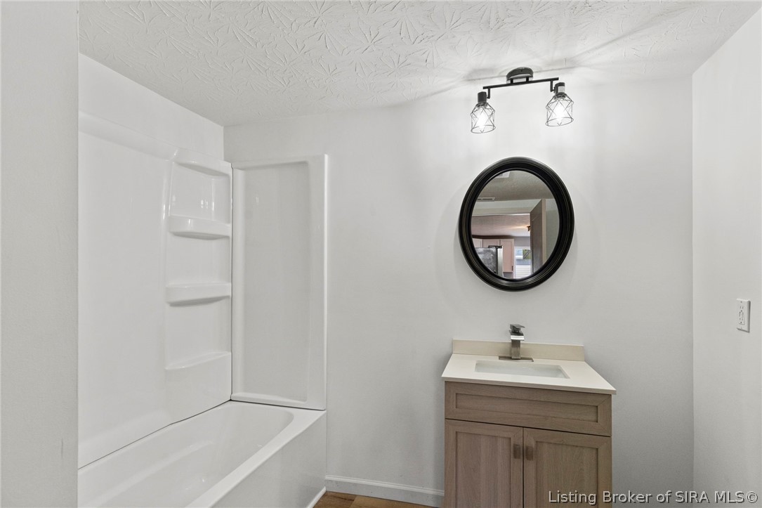 285 South Oak Street Austin, IN 47102 - Photo 13 of 22