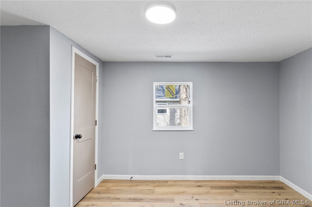 285 South Oak Street Austin, IN 47102 - Photo 16 of 22
