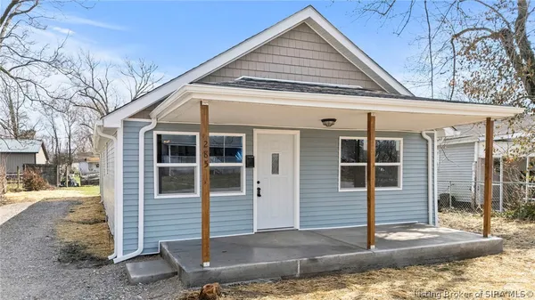 $164,900 | 285 South Oak Street, Austin, IN 47102
