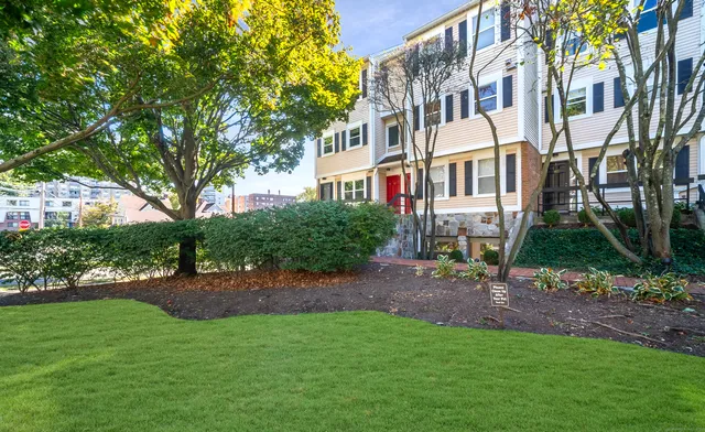 a view of outdoor space yard and porch
