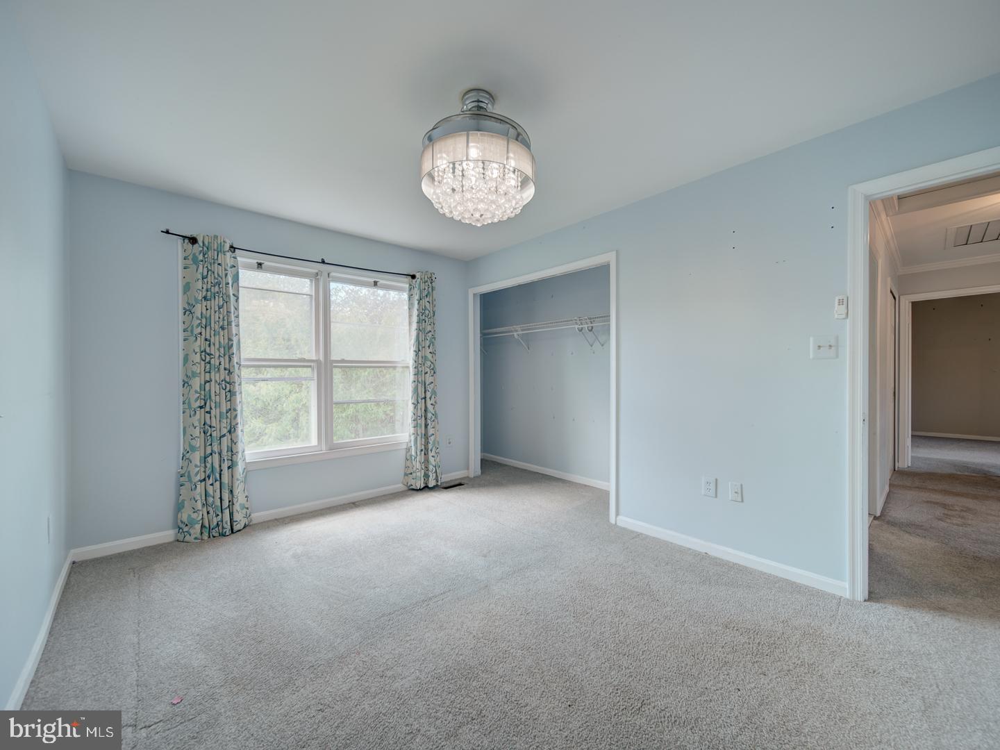 9618 Clover Hill Road Manassas, VA 20110 - Photo 48 of 61 an empty room with a empty space and a window