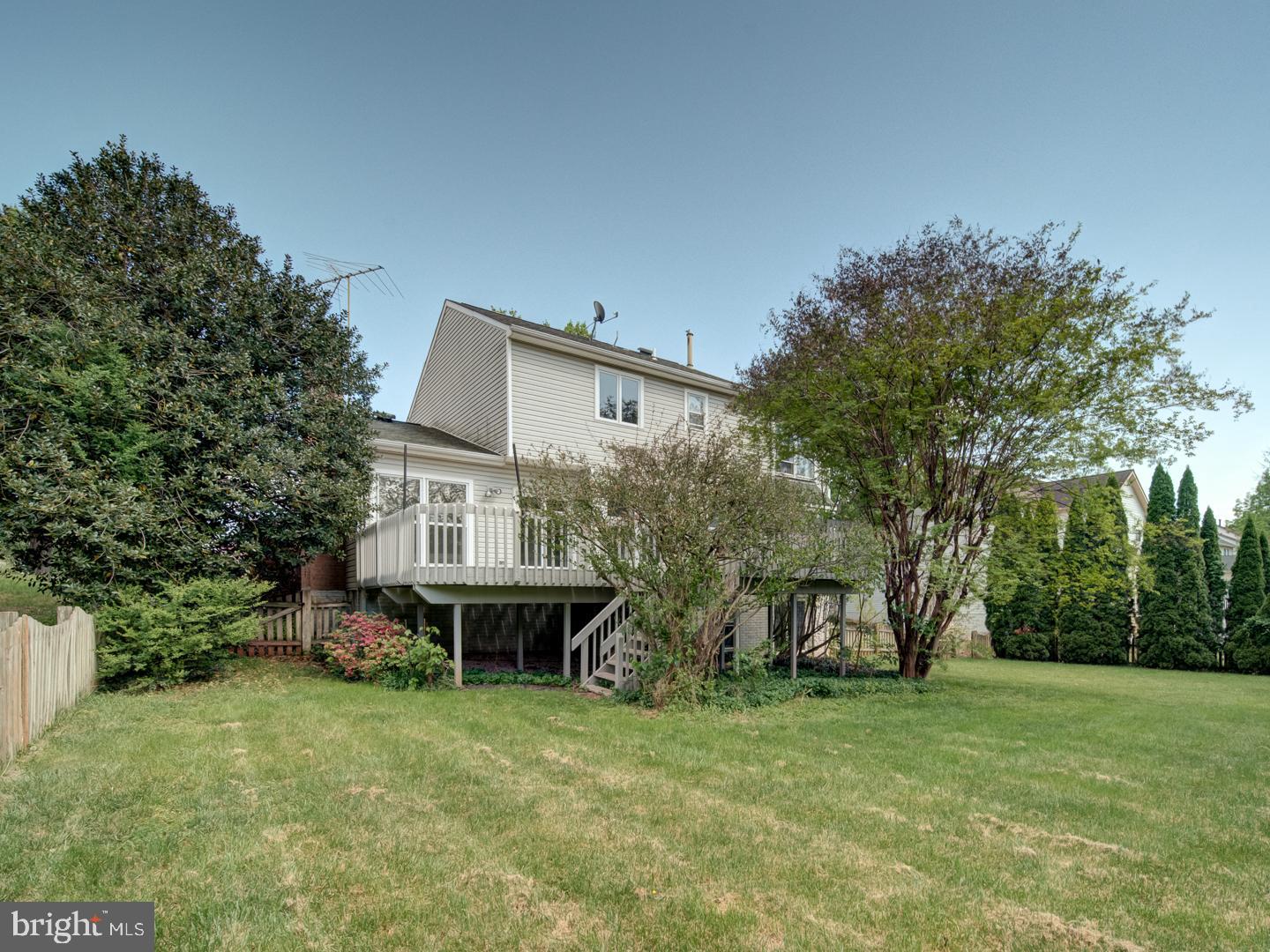 9618 Clover Hill Road Manassas, VA 20110 - Photo 5 of 61