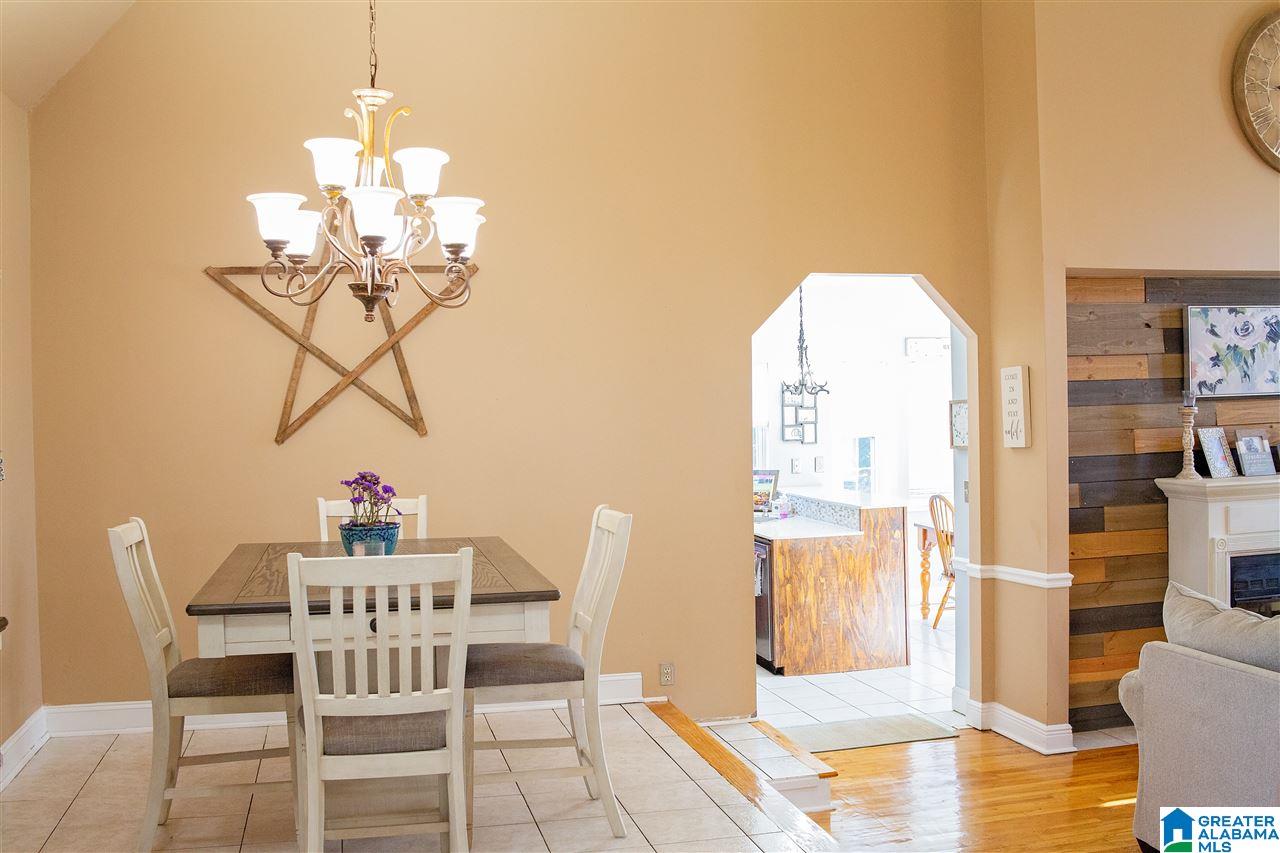 637 Riverside Drive Gadsden, AL 35903 - Photo 2 of 23