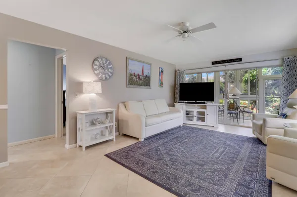 $275,000 | 4 Garden Street, Unit 101, Tequesta, FL 33469