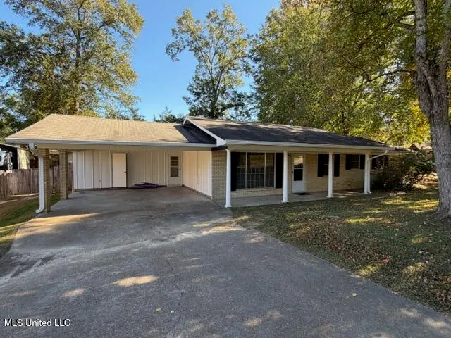 $1,695 | 313 Rollingwood Drive, Brandon, MS 39042
