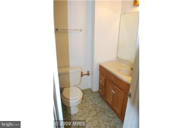 2301 Greenery Lane, Unit 2045 Silver Spring, MD 20906 - Photo 5 of 15 Bath