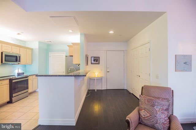 $340,000 | 1600 Arch Street, Unit 503, Philadelphia, PA 19103