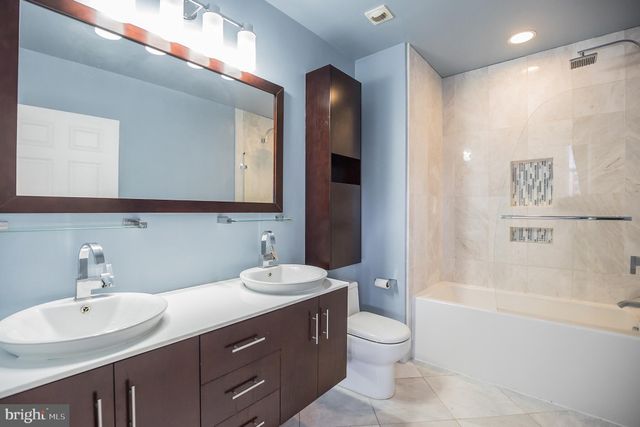 $340,000 | 1600 Arch Street, Unit 503, Philadelphia, PA 19103