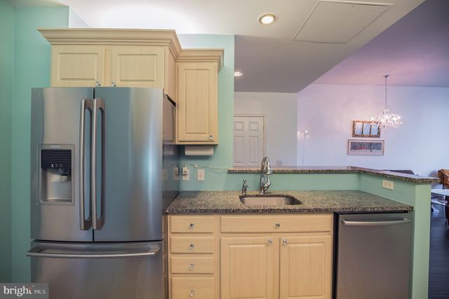 $340,000 | 1600 Arch Street, Unit 503, Philadelphia, PA 19103