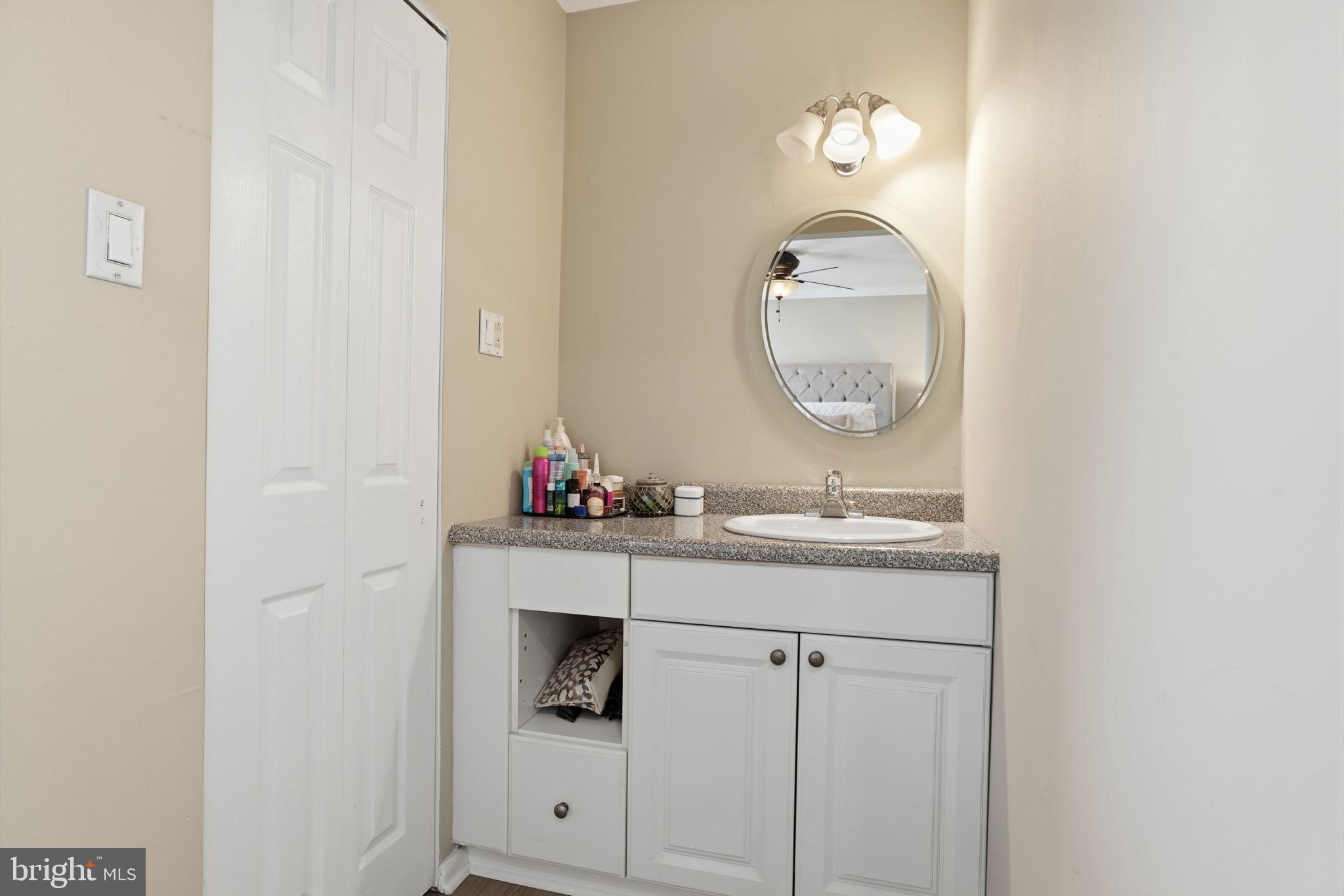 232 Greendale Road Philadelphia, PA 19154 - Photo 18 of 40 Gallery Image 18