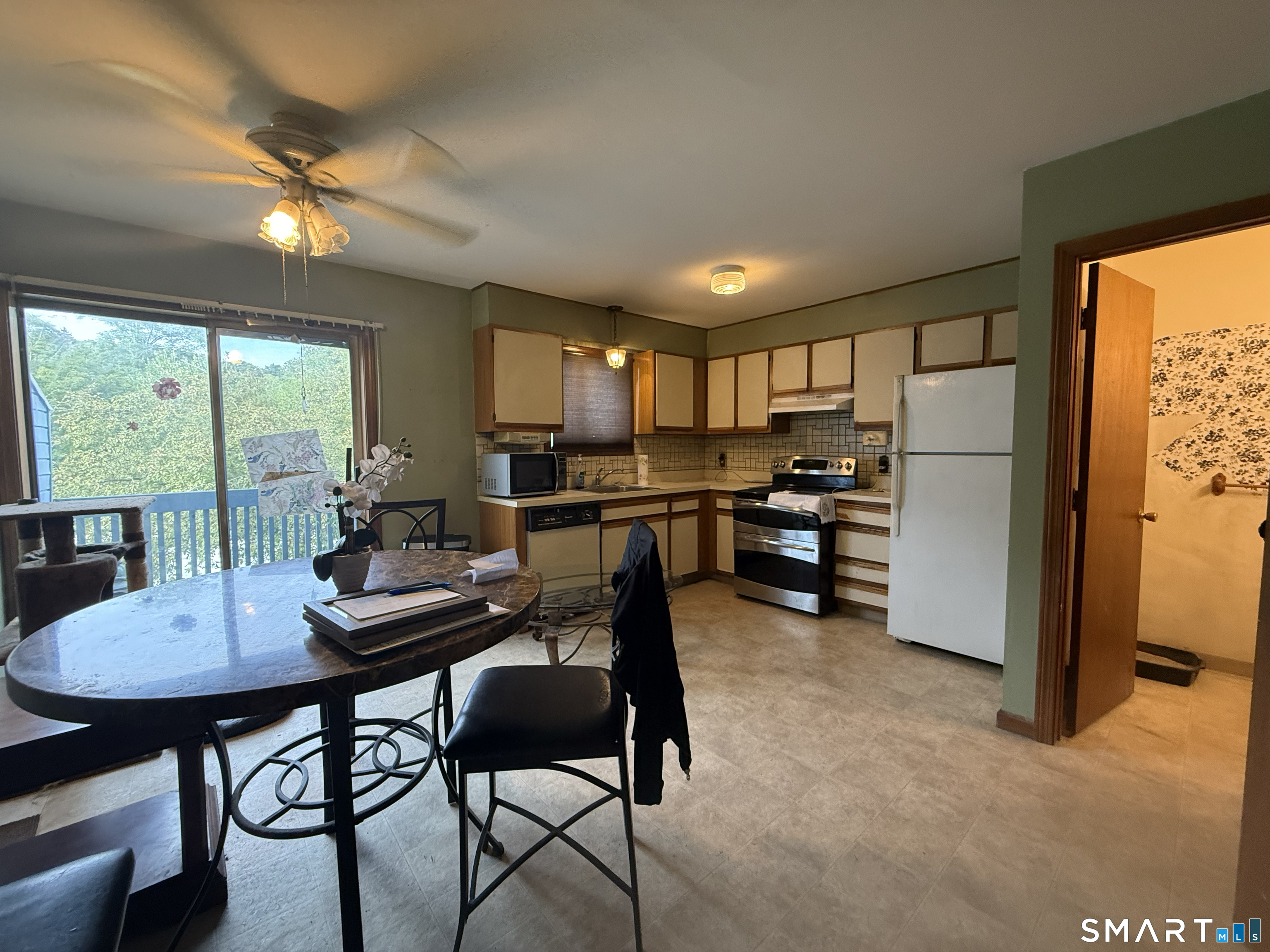 168 Mulloy Road, Unit 2 Waterbury, CT 06705 - Photo 8 of 19 Gallery Image 8