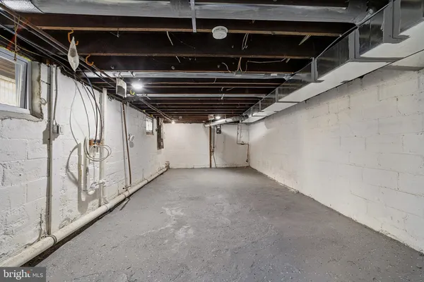 $315,000 | 1424 Hamilton Avenue, Trenton, NJ 08629