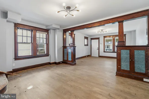 $315,000 | 1424 Hamilton Avenue, Trenton, NJ 08629
