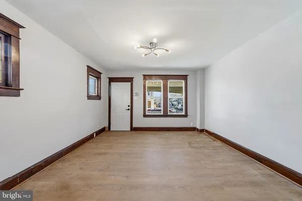 $315,000 | 1424 Hamilton Avenue, Trenton, NJ 08629