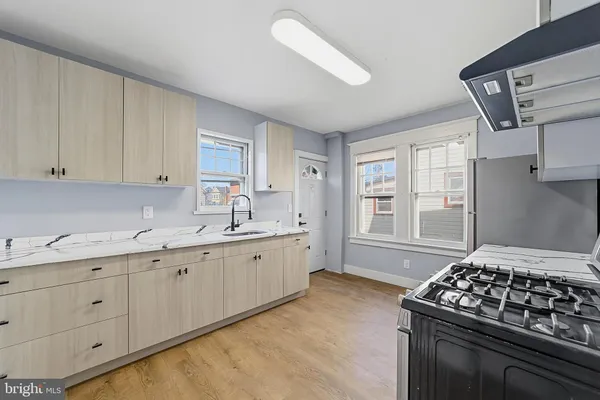$315,000 | 1424 Hamilton Avenue, Trenton, NJ 08629