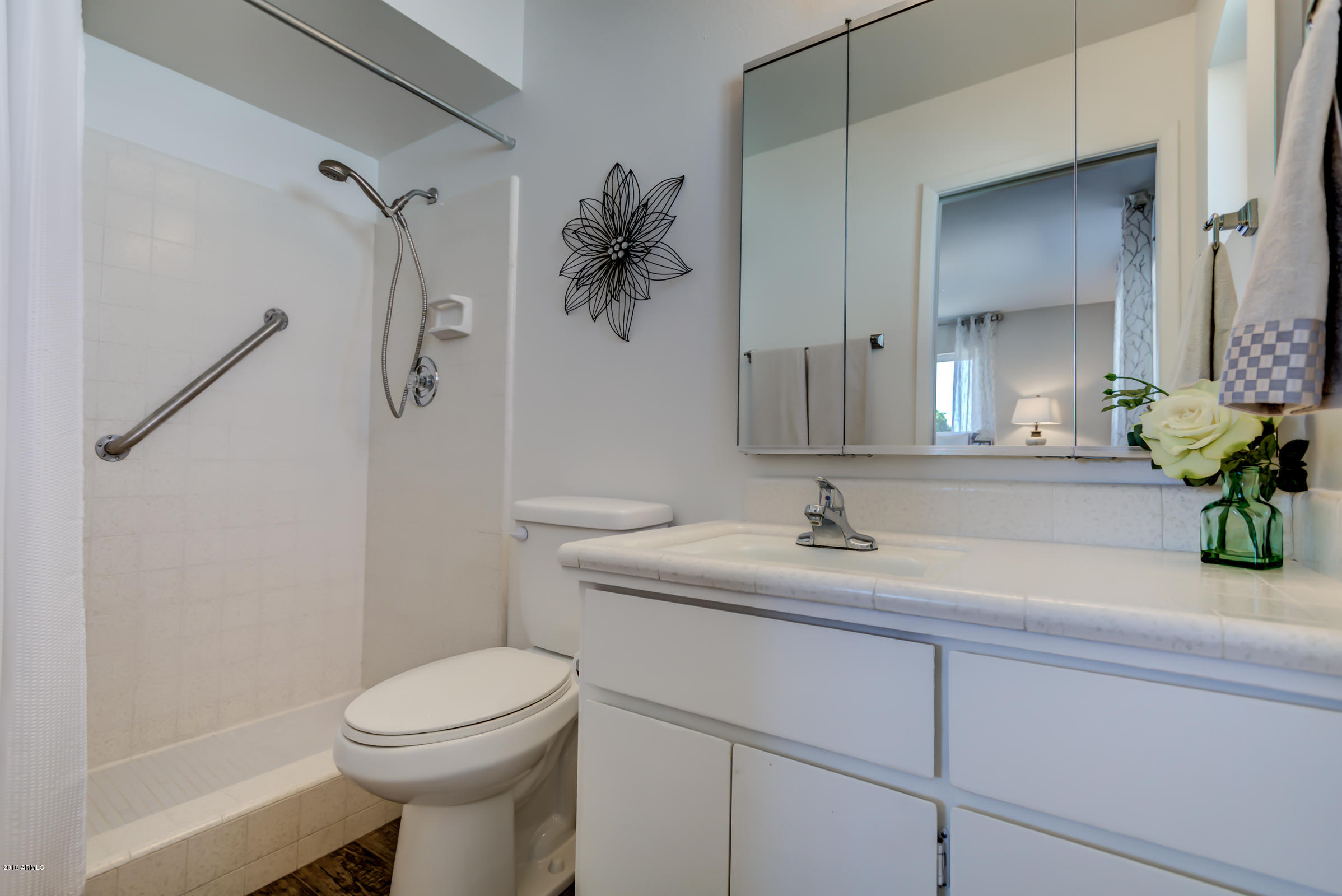 652 North Recker Road Mesa, AZ 85205 - Photo 23 of 30 Master Bathroom