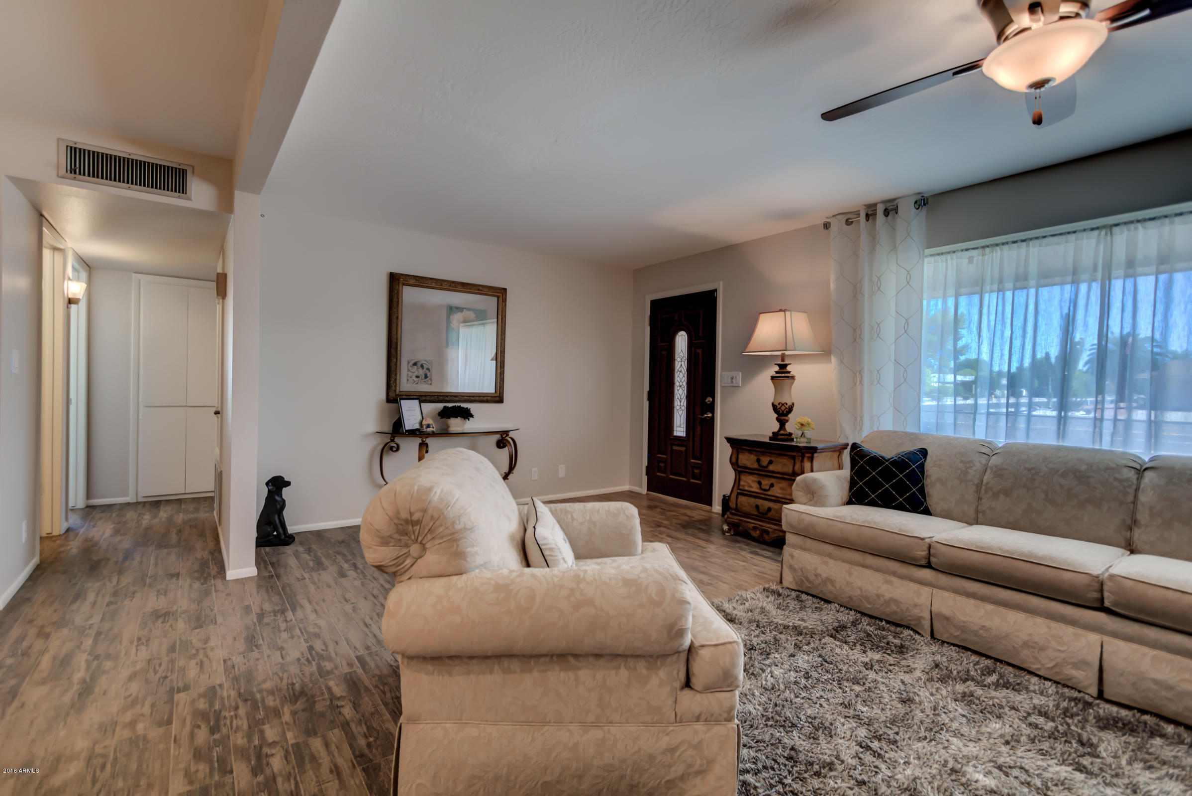 652 North Recker Road Mesa, AZ 85205 - Photo 8 of 30 Living Room