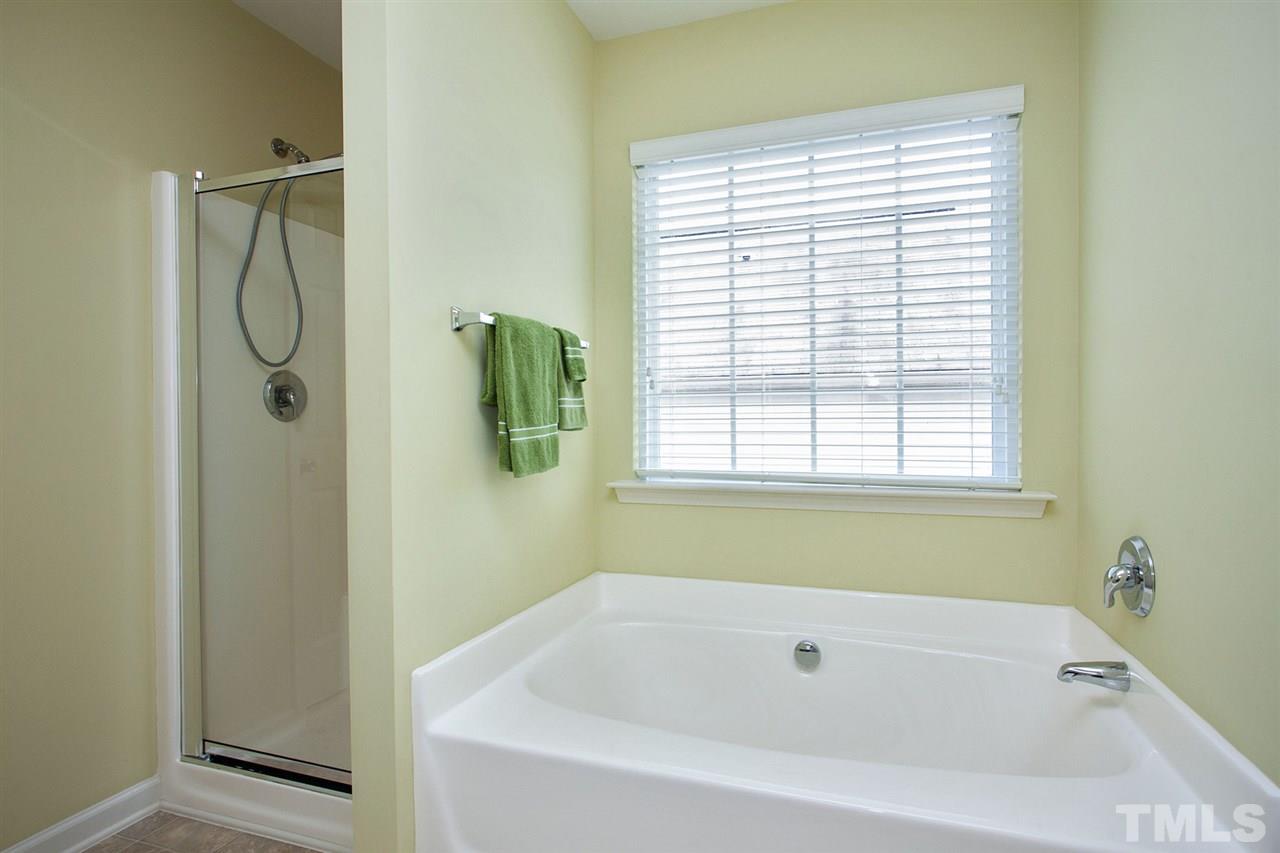 5401 Daleview Drive Raleigh, NC 27610 - Photo 17 of 25 Gallery Image 17