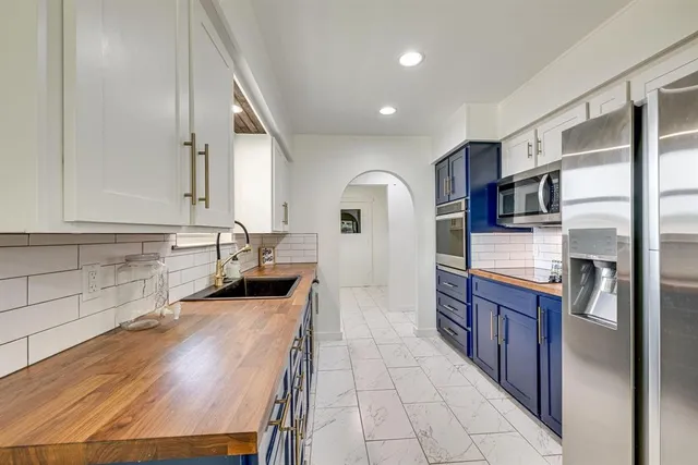 $330,000 | 6758 Wilton Drive, Fort Worth, TX 76133