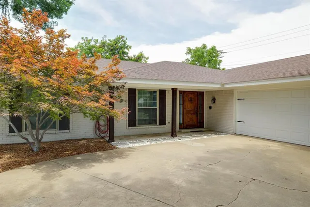 $330,000 | 6758 Wilton Drive, Fort Worth, TX 76133