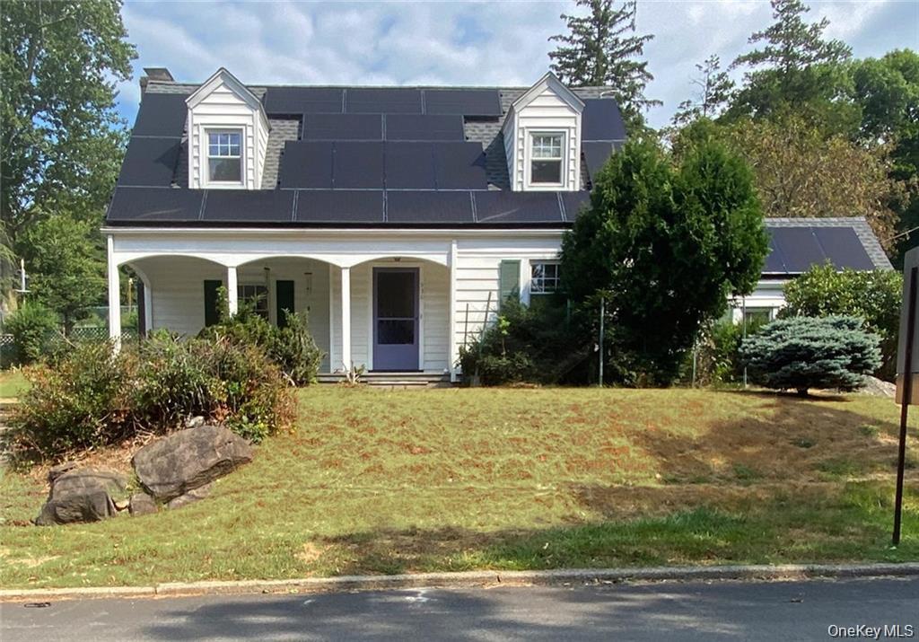 530 Union Avenue Peekskill, NY 10566 - Photo 1 of 32 Front of house with covered porch
