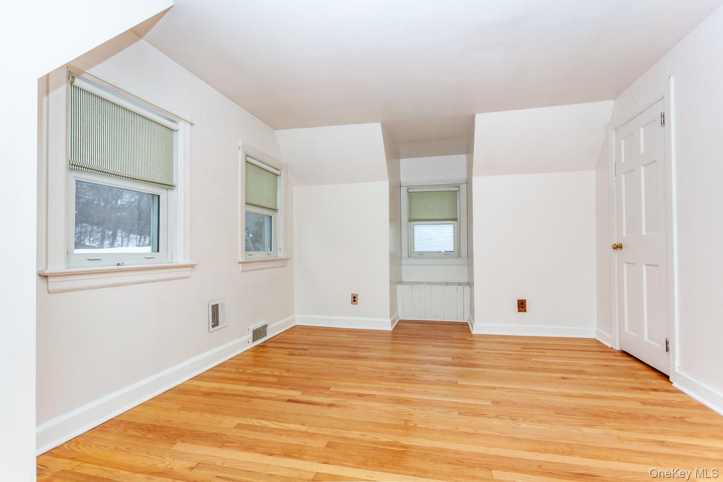 530 Union Avenue Peekskill, NY 10566 - Photo 19 of 32 Bedroom 1