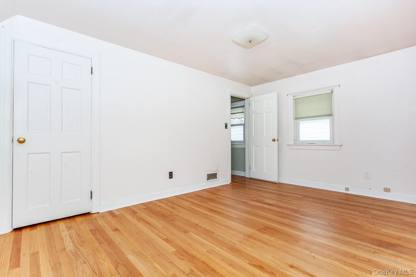 530 Union Avenue Peekskill, NY 10566 - Photo 20 of 32 Bedroom 1