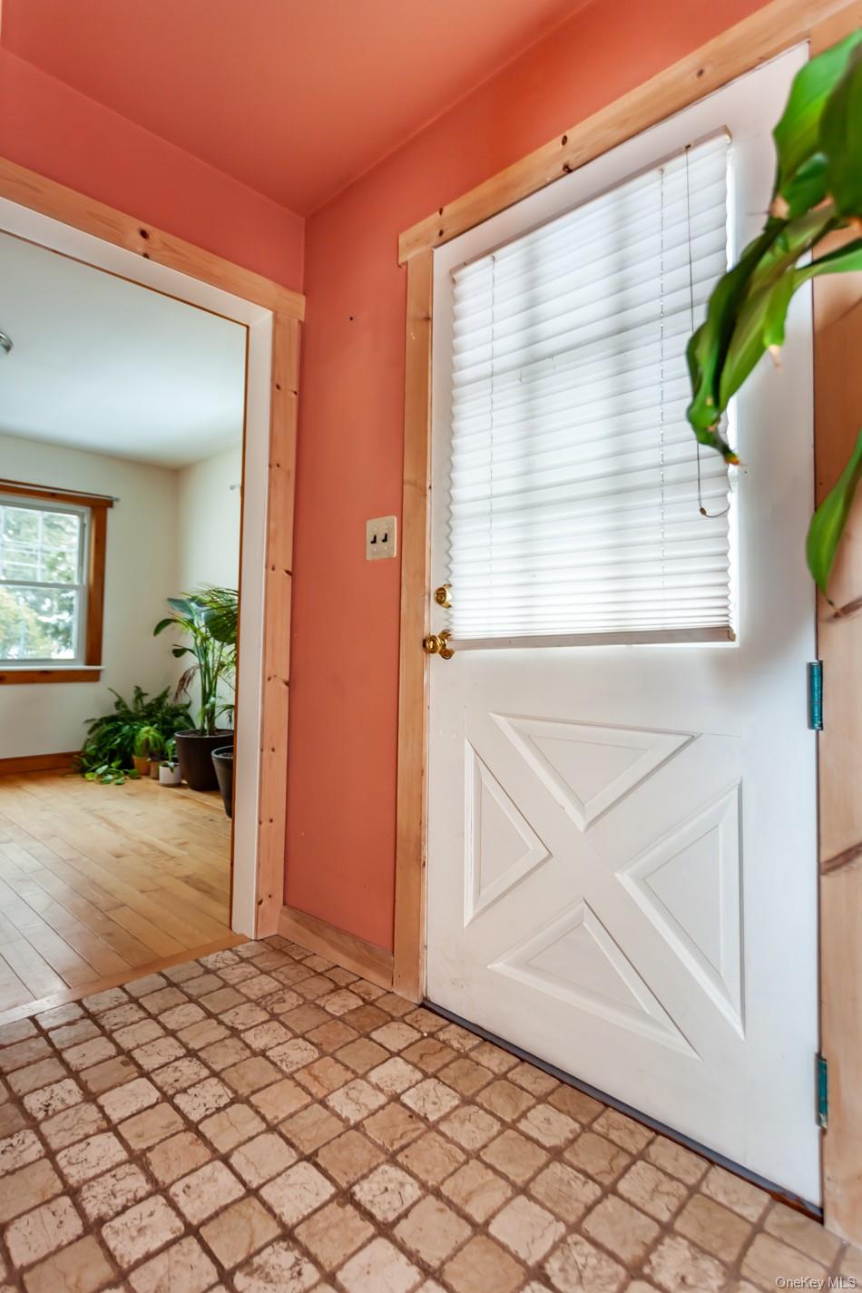 530 Union Avenue Peekskill, NY 10566 - Photo 2 of 32