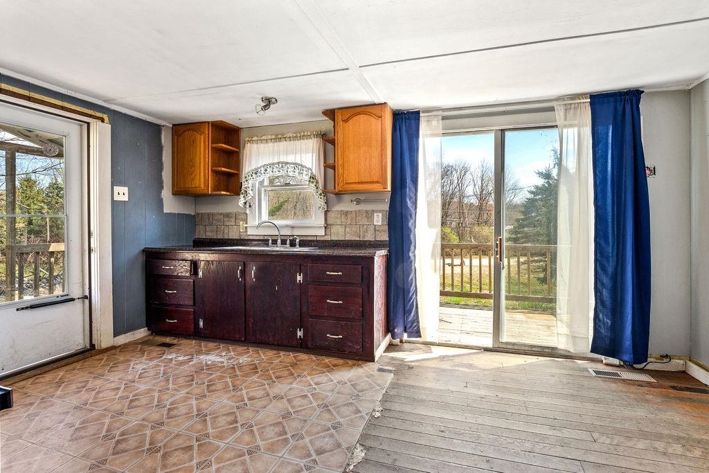 23 Depot Street Barnstead, NH 03225 - Photo 5 of 16 Gallery Image 5