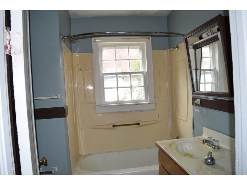 109 Spruce Street Greeneville, TN 37745 - Photo 12 of 22 Photo 12