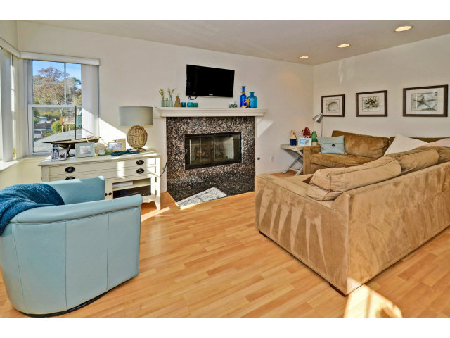 123 Bennett Road Aptos, CA 95003 - Photo 5 of 16 Gallery Image 5