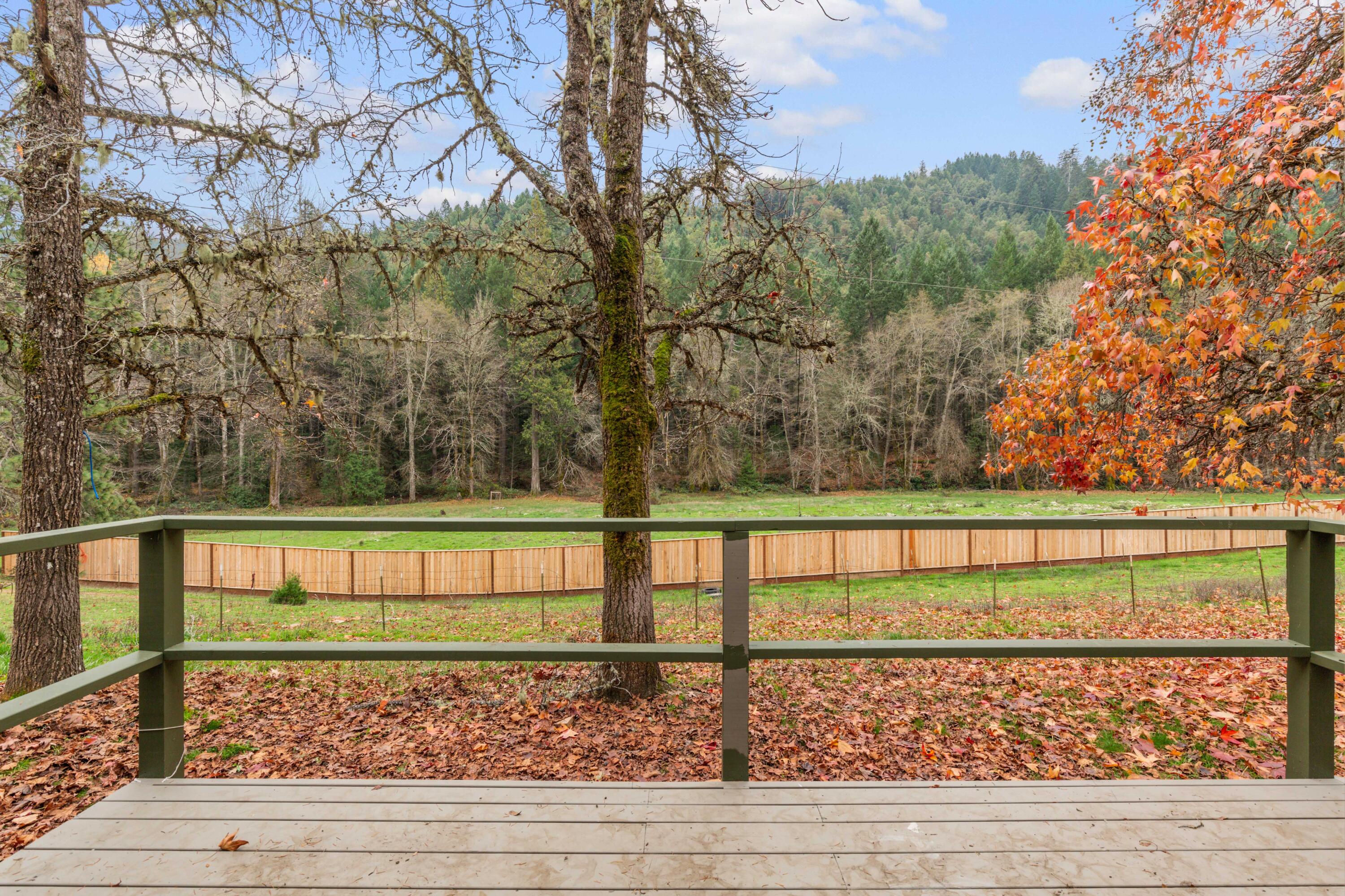 2639 Cheney Creek Road Grants Pass, OR 97527 - Photo 26 of 34 27