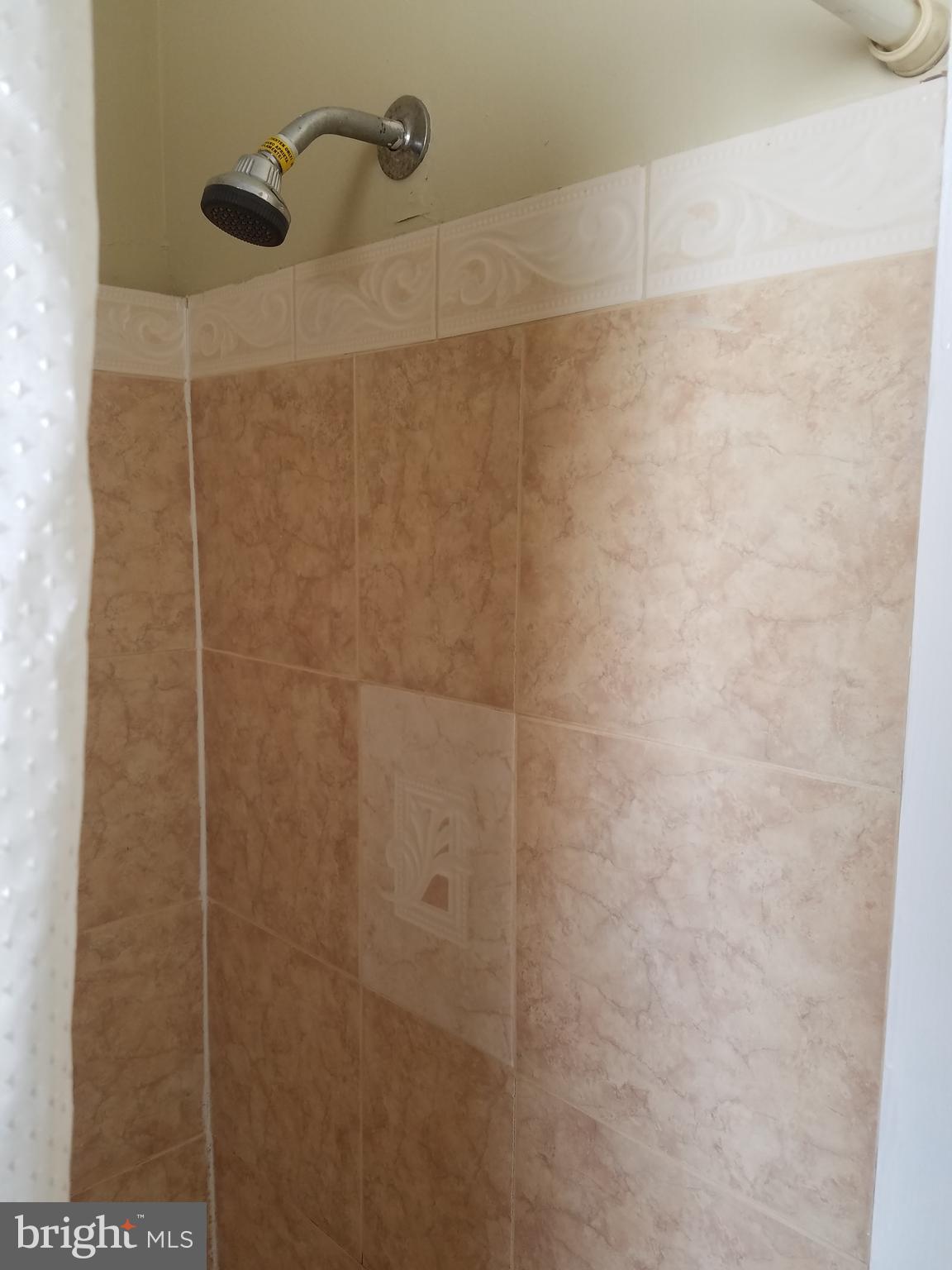 649 Bordentown Road Burlington, NJ 08016 - Photo 10 of 20 a bathroom with a shower