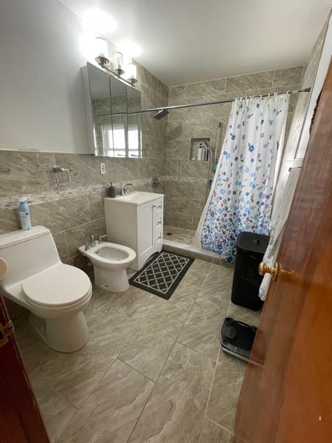 66 Village Road Clifton, NJ 07013 - Photo 13 of 31 Gallery Image 13