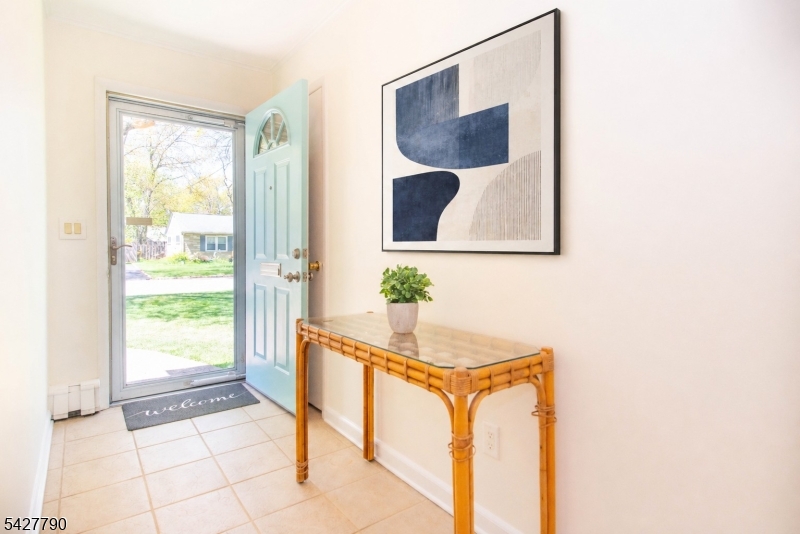 17 Morris Road West Orange, NJ 07052 - Photo 3 of 24