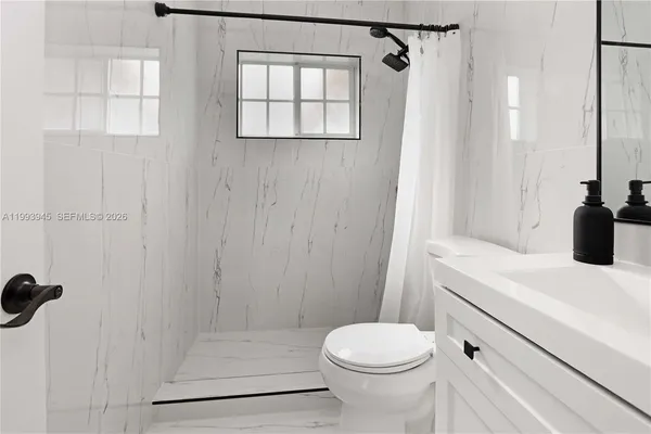 $3,800 | 1510 Hayes Street, Hollywood, FL 33020