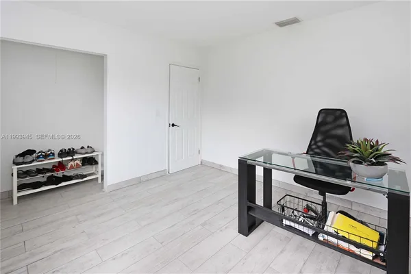 $3,800 | 1510 Hayes Street, Hollywood, FL 33020