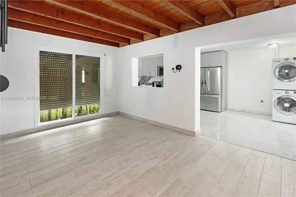 $3,800 | 1510 Hayes Street, Hollywood, FL 33020