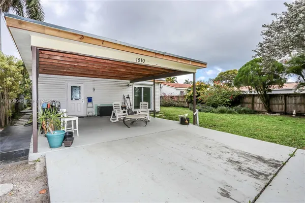 $3,800 | 1510 Hayes Street, Hollywood, FL 33020