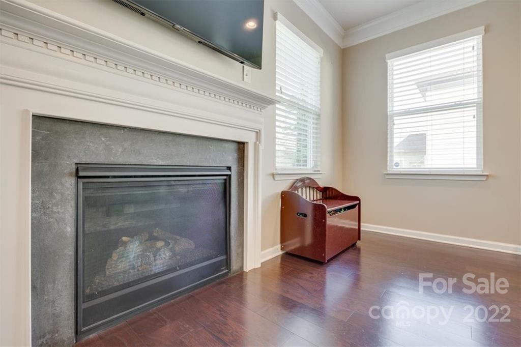 10234 Withers Road Charlotte, NC 28278 - Photo 12 of 38 Gallery Image 12