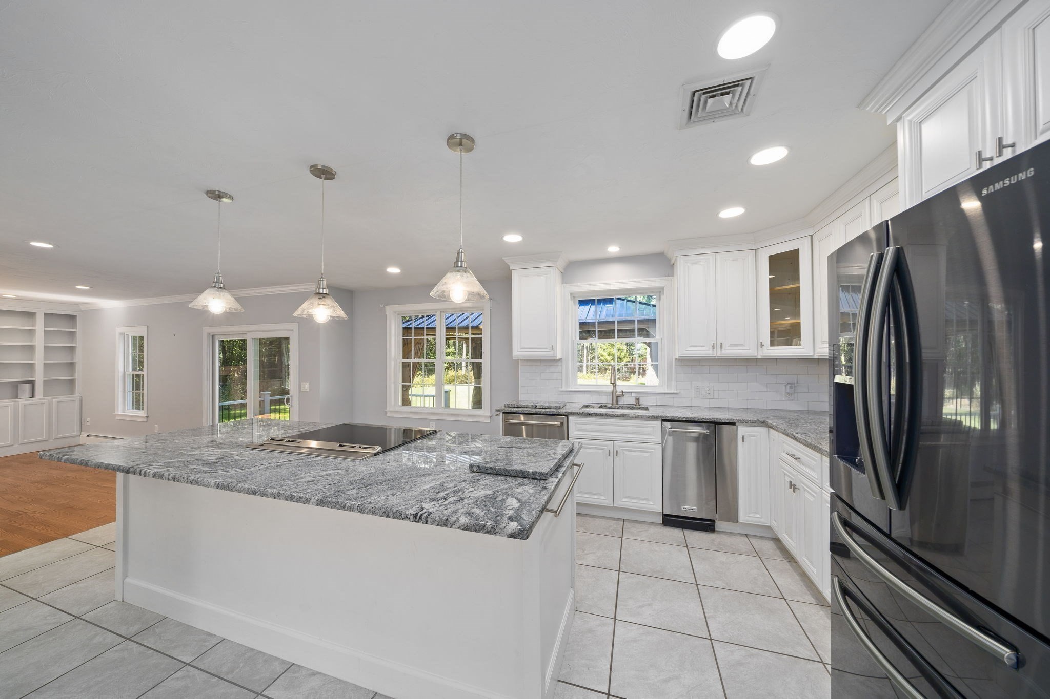 4 Bruce Road Holbrook, MA 02343 - Photo 4 of 41 Gallery Image 4
