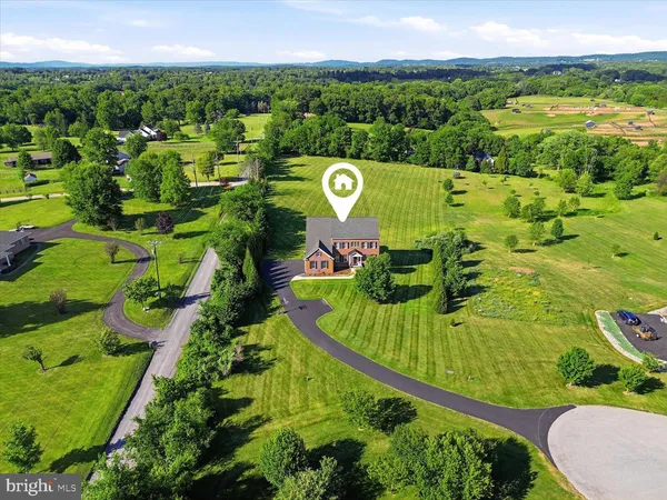 $1,200,000 | 38474 Titnore Court, Hamilton, VA 20158