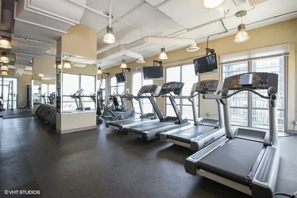 $2,700 | 2 East Erie Street, Unit 1901, Chicago, IL 60611