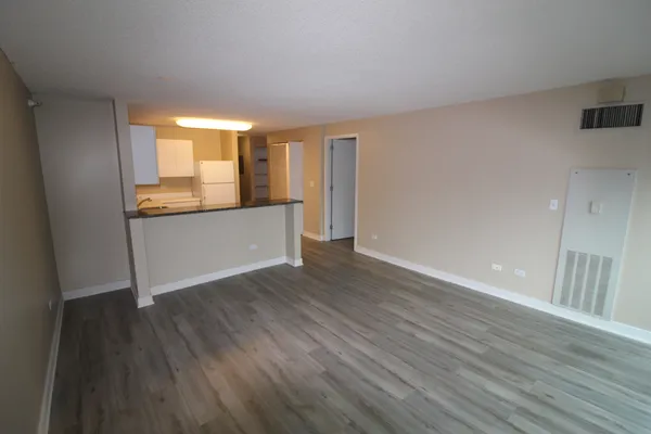 $2,700 | 2 East Erie Street, Unit 1901, Chicago, IL 60611