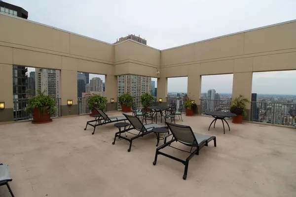 $2,700 | 2 East Erie Street, Unit 1901, Chicago, IL 60611