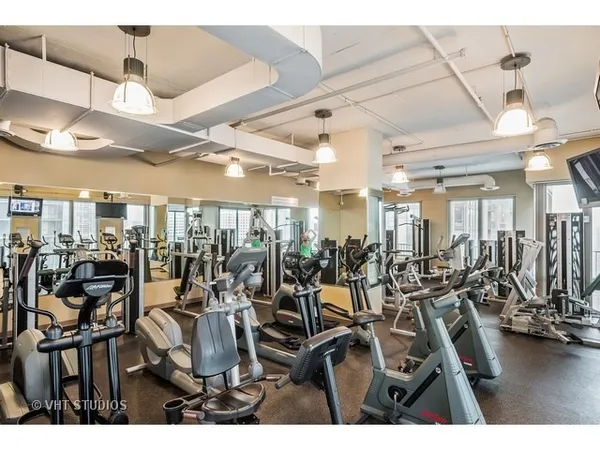 $2,700 | 2 East Erie Street, Unit 1901, Chicago, IL 60611