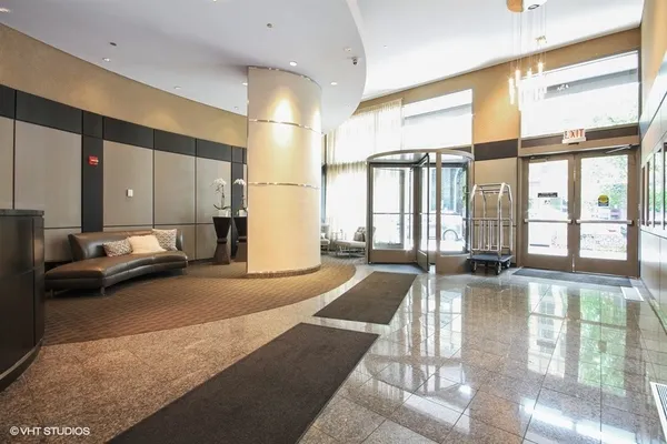 $2,700 | 2 East Erie Street, Unit 1901, Chicago, IL 60611