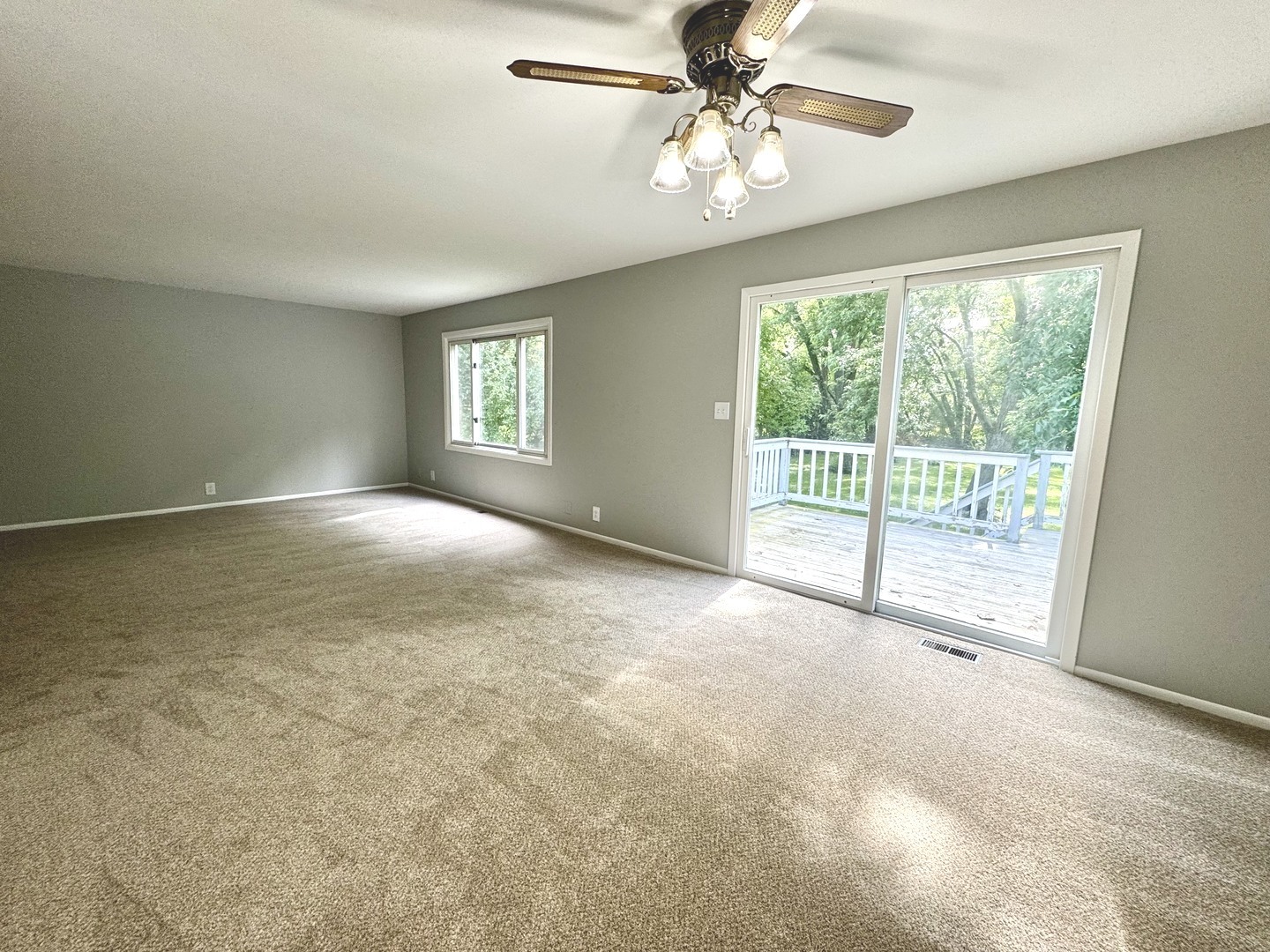 8421 Hickory Nut Grove Road Cary, IL 60013 - Photo 5 of 24