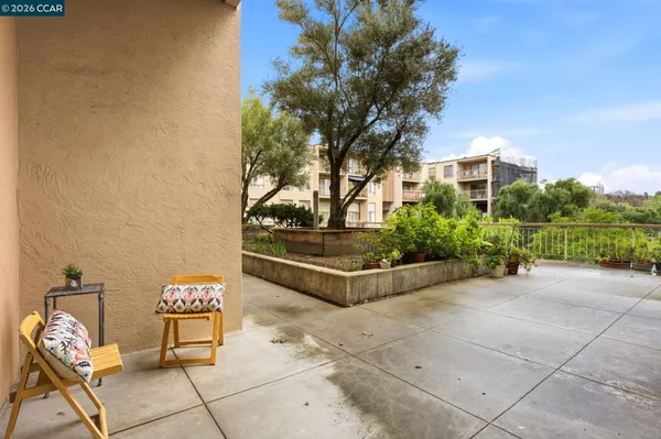 $259,000 | 410 North Civic Drive, Unit 303, Walnut Creek, CA 94596