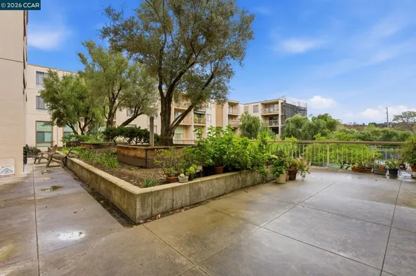 $259,000 | 410 North Civic Drive, Unit 303, Walnut Creek, CA 94596